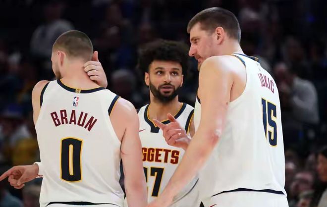 NBA直播赛后战报：掘金大胜灰熊夺十连胜 约基奇轻取三双稳西部第三